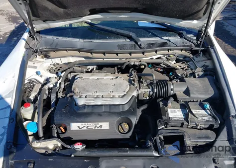 2011 Honda Accord 3.5 Ex-L z USA, uszkodzony, nr VIN 1HGCP3F86BA000199